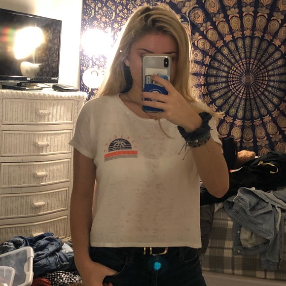 Cropped Roxy Shirt - Picture 2 of 5